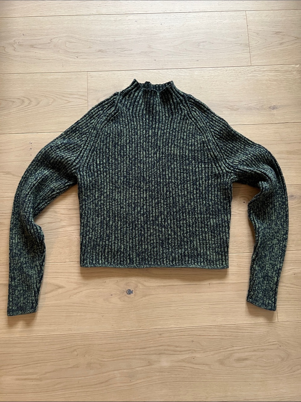 Lululemon mock neck cropped sweater